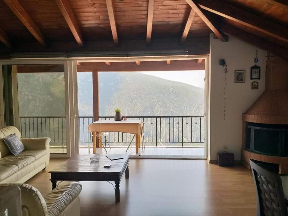 Delphi Skyview Daire Dış mekan fotoğraf